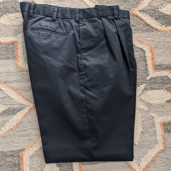 Jos A Bank Navy travelers collection pant - Picture 1 of 5